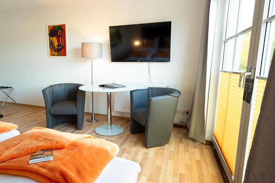 H&H Apartments Im Herzen Der Stadt Super Zentral Ruhig Mit Kochnischen Balkon Oder Empore Greifswald Exterior foto